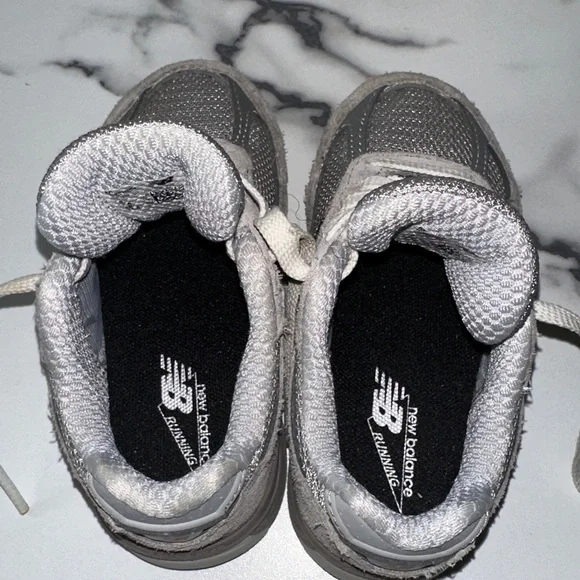 Pre-owned New Balance Kids' Black and Gray 999v4 Sneakers - Picture 11 of 14